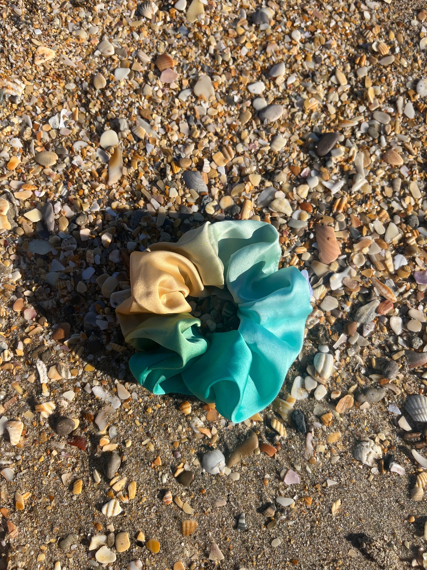 Chouchou Scrunchie en satin Menthe à l’eau