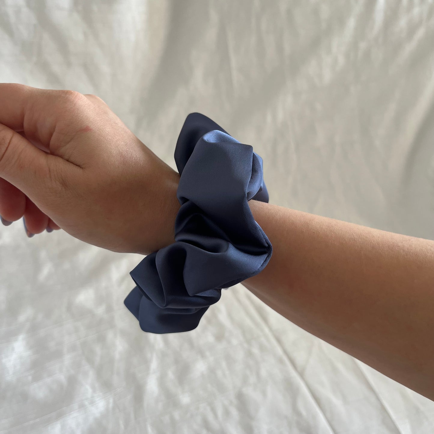 Chouchou Scrunchie en satin 1001 Nuits