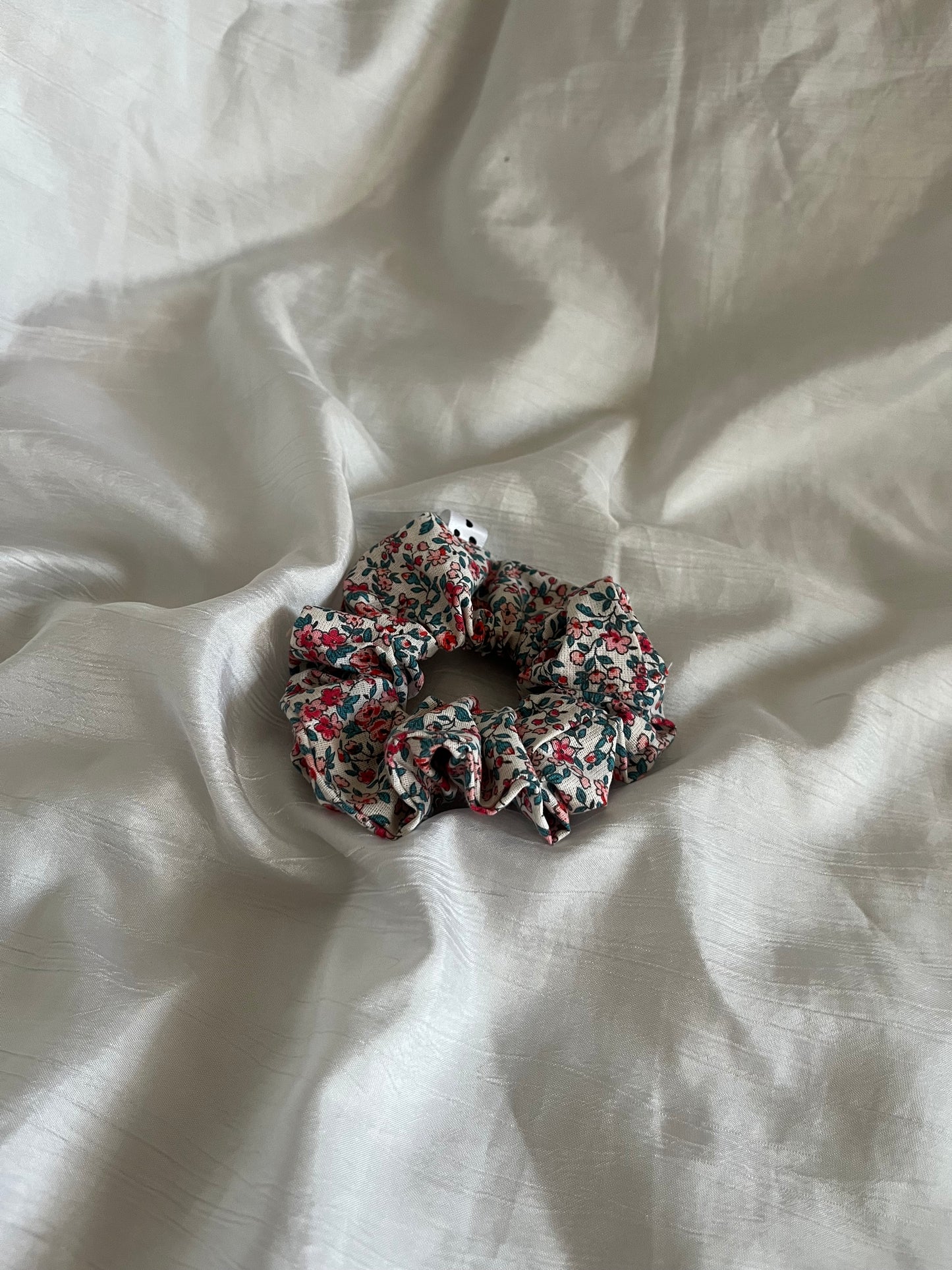 Chouchou Scrunchie en coton Petites fleurs