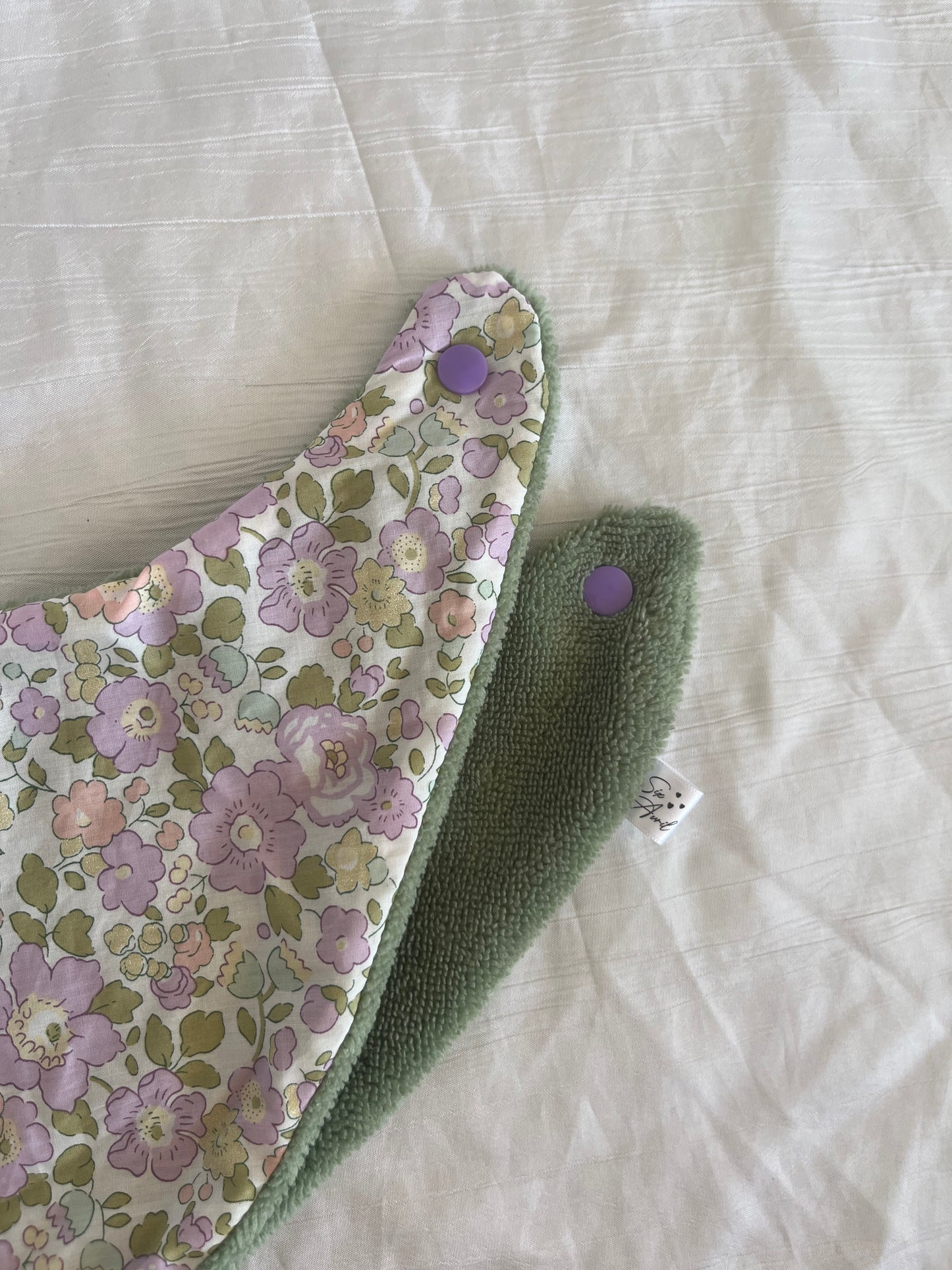 Bavoir Liberty Lilas 🌱