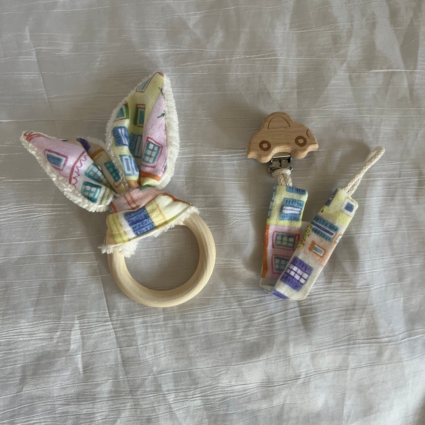 Attache tétine Home