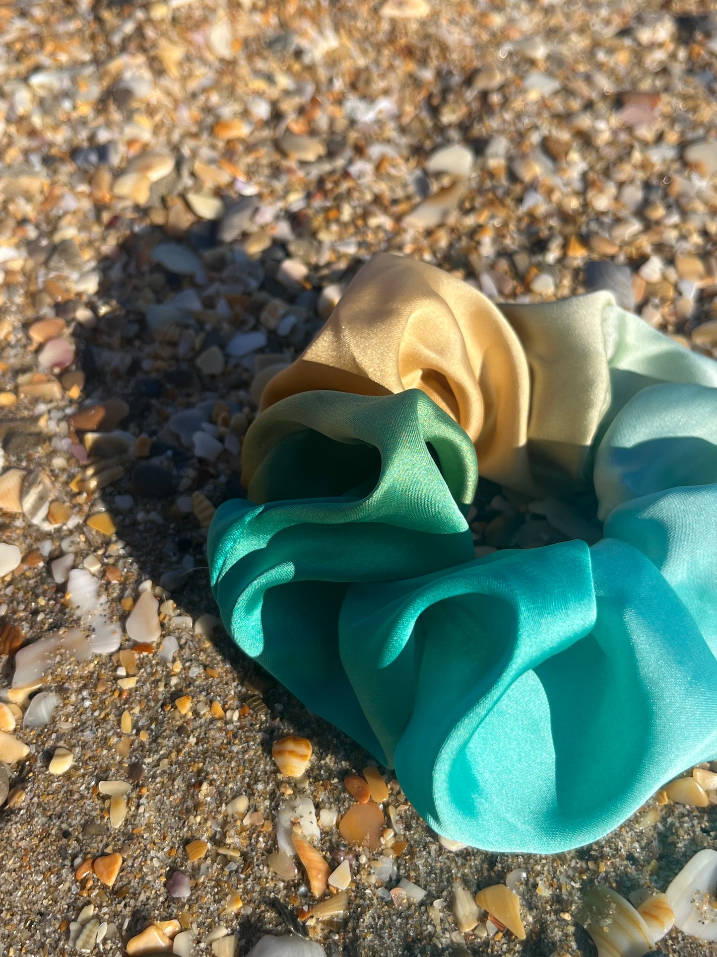 Chouchou Scrunchie en satin Menthe à l’eau