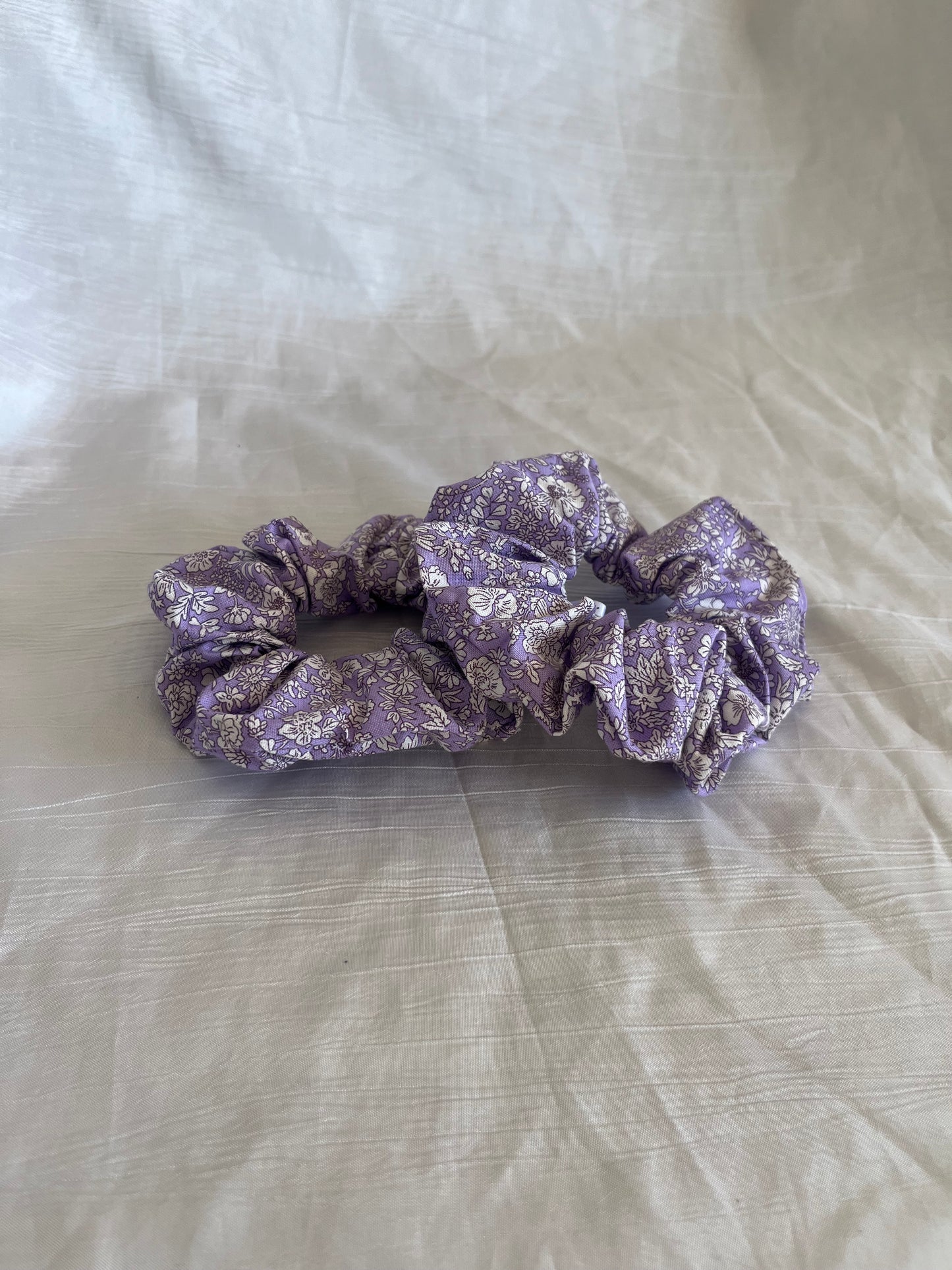 Chouchou Scrunchie en coton Fleuri Lilas 💜