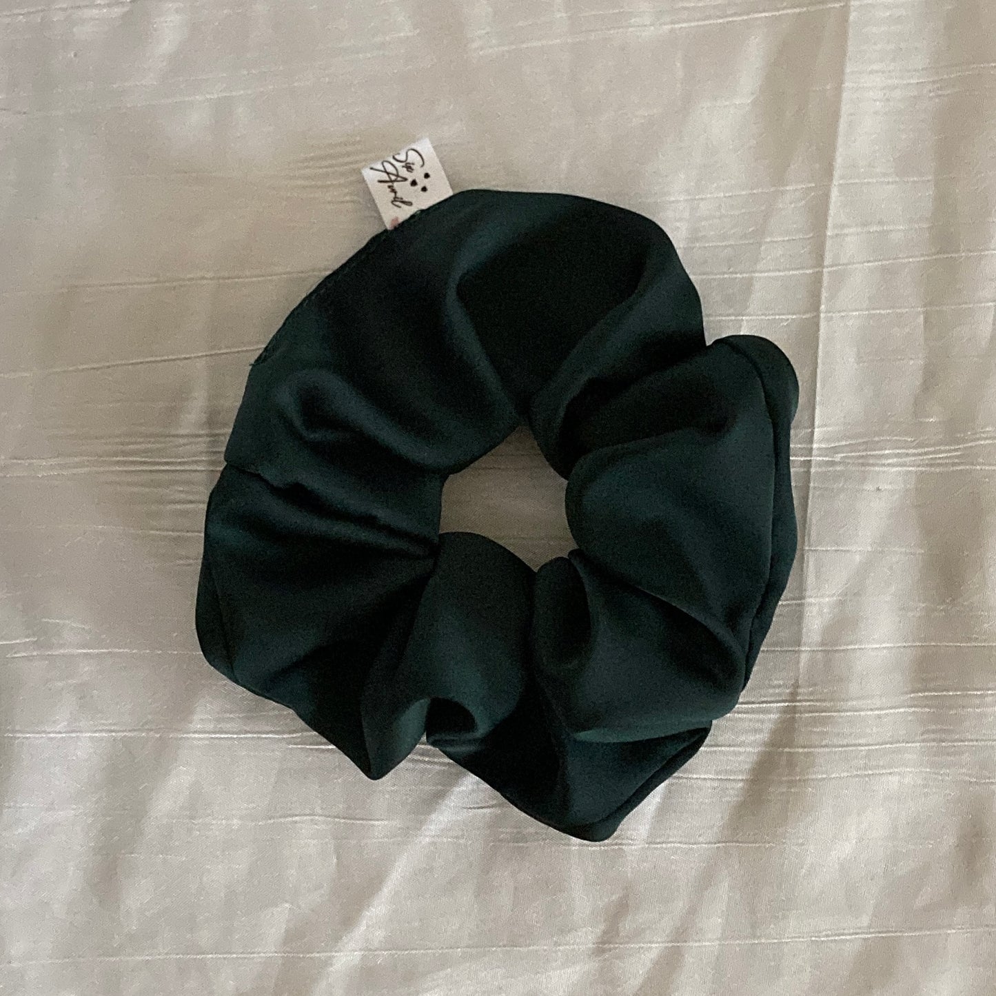 Chouchou Scrunchie en satin Vert