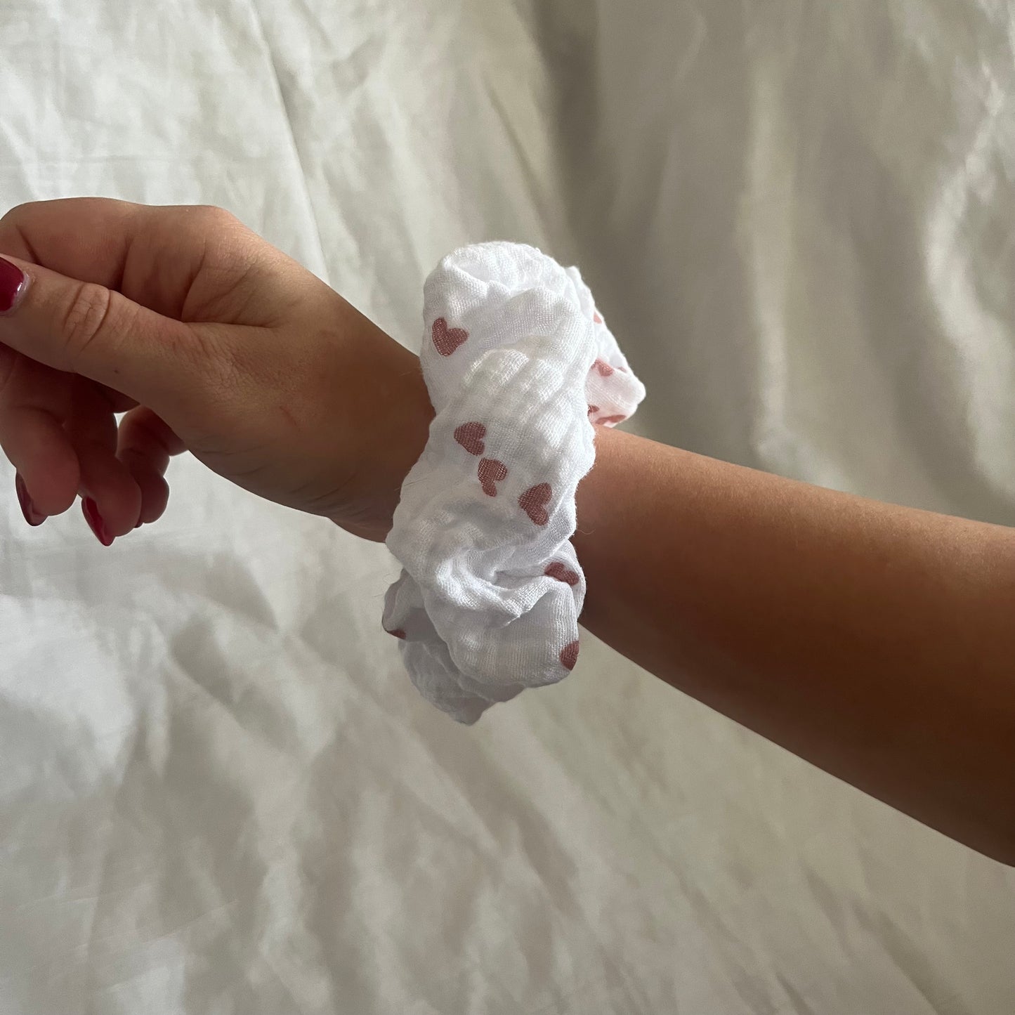 Chouchou Scrunchie en gaze Doux Amour