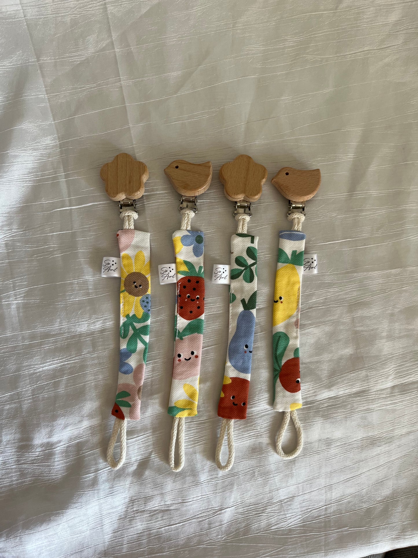 Attache tétine Fruits