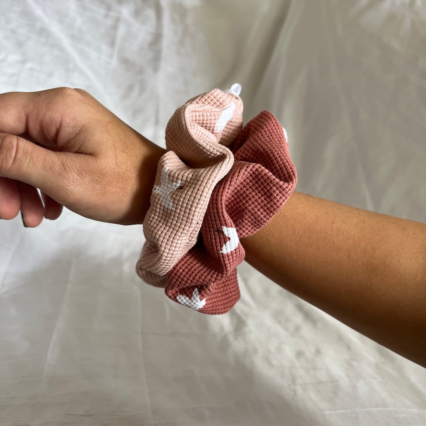 Chouchou Scrunchie en Nid d’abeille Birds