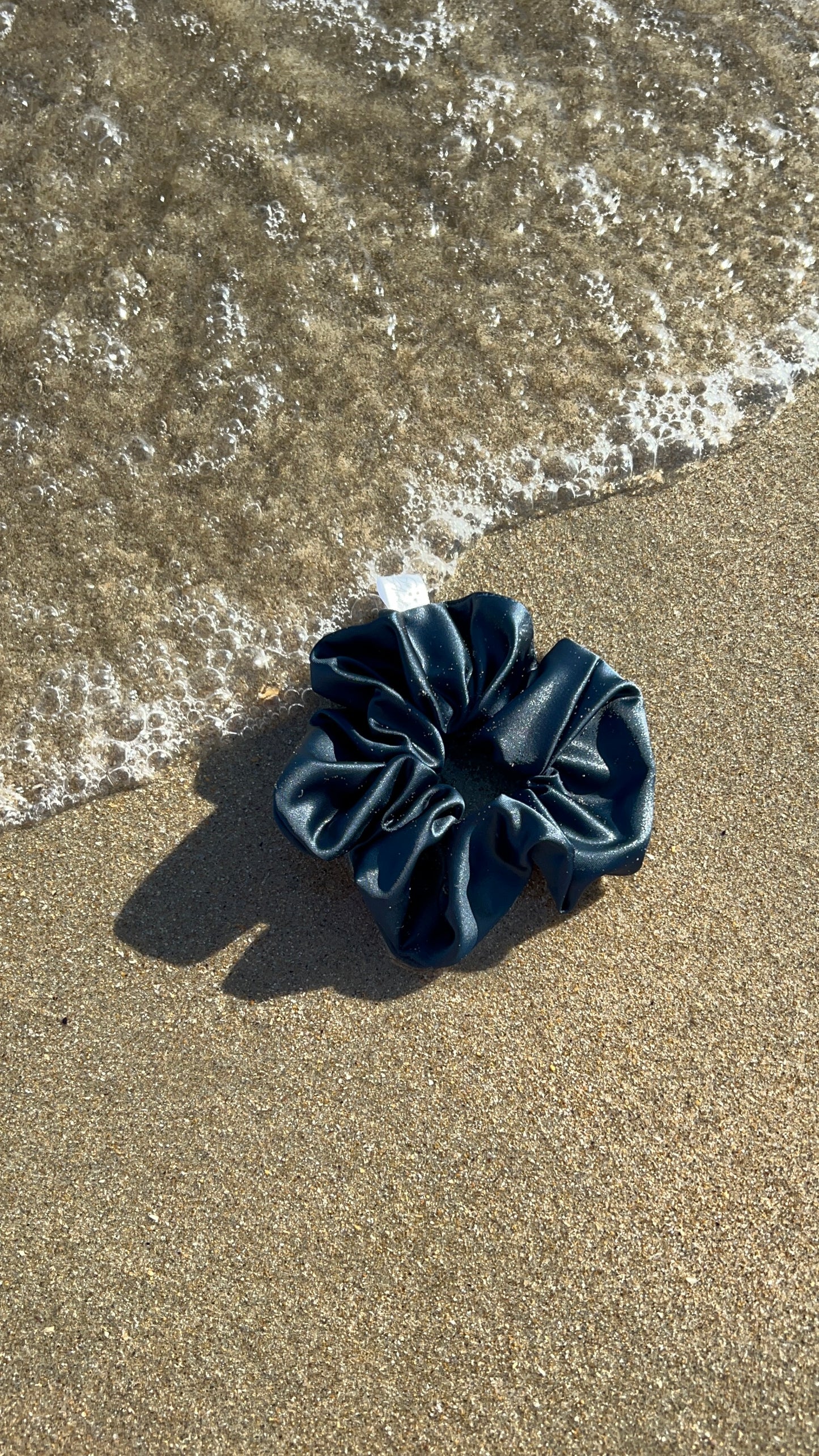 Chouchou Scrunchie en satin Bleu Pétrole 🌊