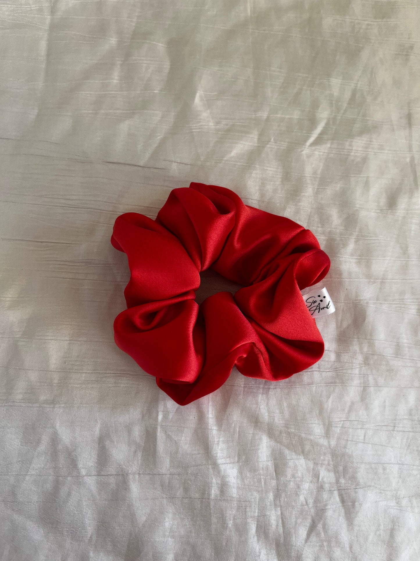 Chouchou Scrunchie en satin Pêche 🍑