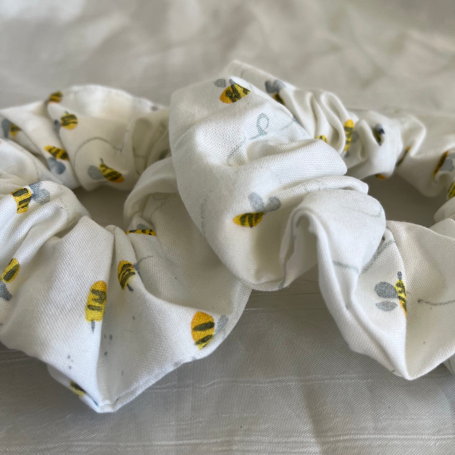 Chouchou Scrunchie en coton Bee Happy