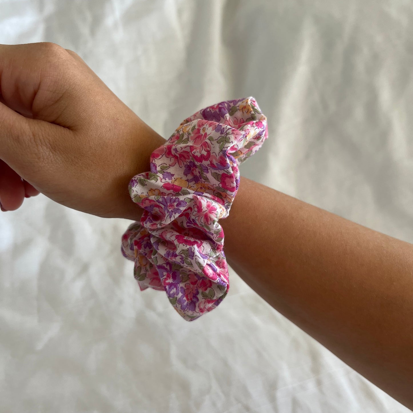 Chouchou Scrunchie en coton Aquarelle rose