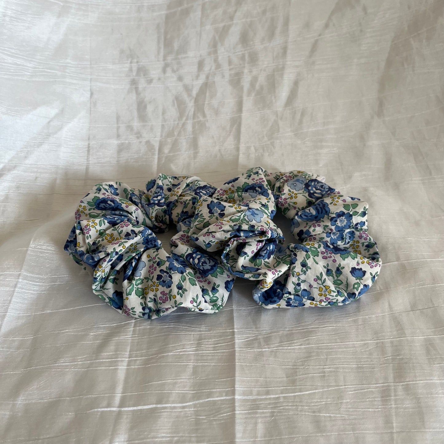 Chouchou Scrunchie en coton pois rose