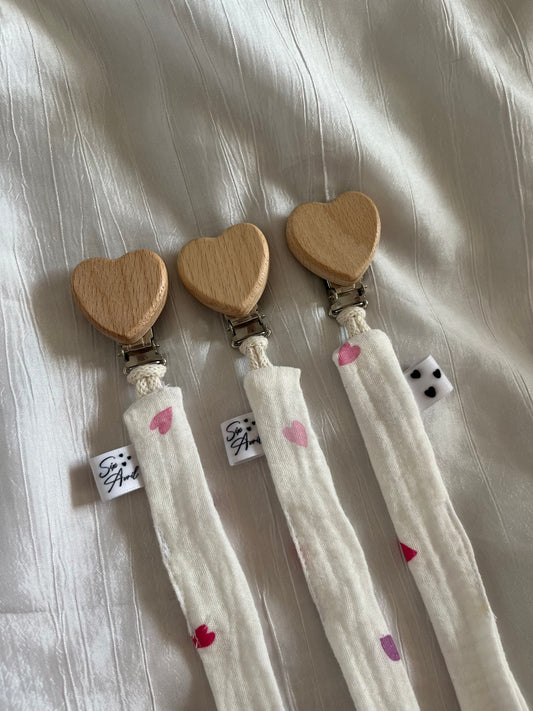 Attache tétine Amour