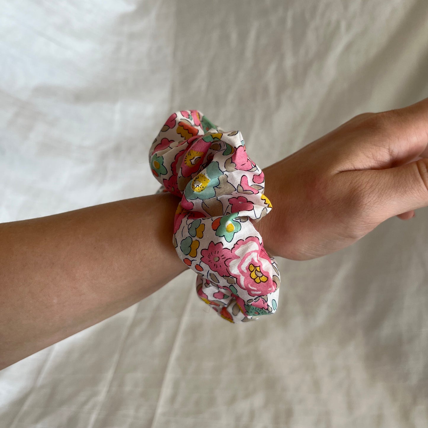 Chouchou Scrunchie en coton Guimauve