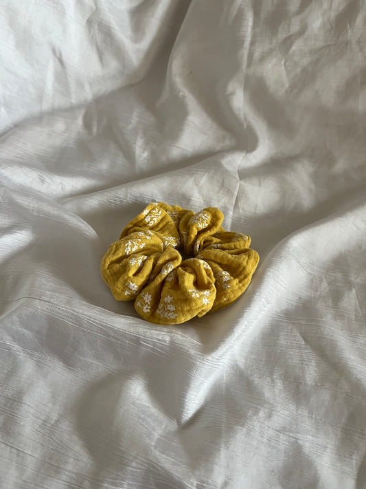 Chouchou Scrunchie en gaze Yellow
