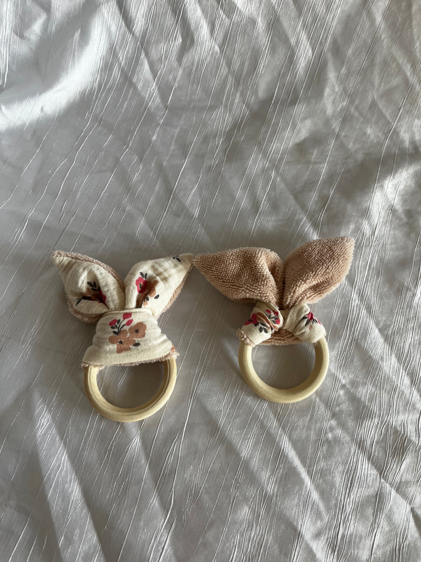 Anneau de dentition Fleurs nude 🌸