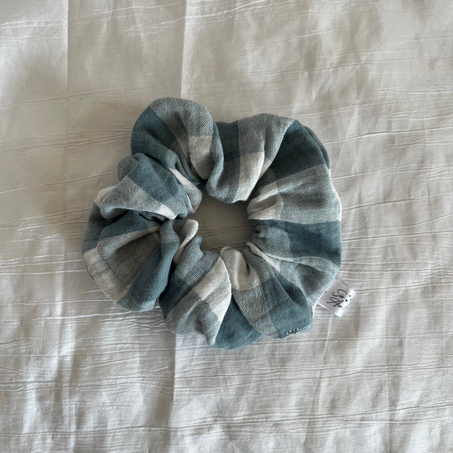 Chouchou Scrunchie en gaze de coton Vichy vert