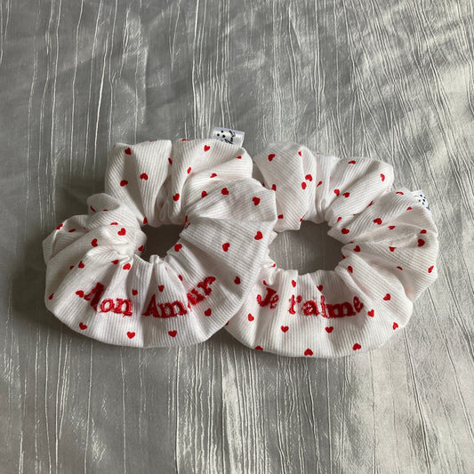 Chouchou Scrunchie en coton Mots doux brodé