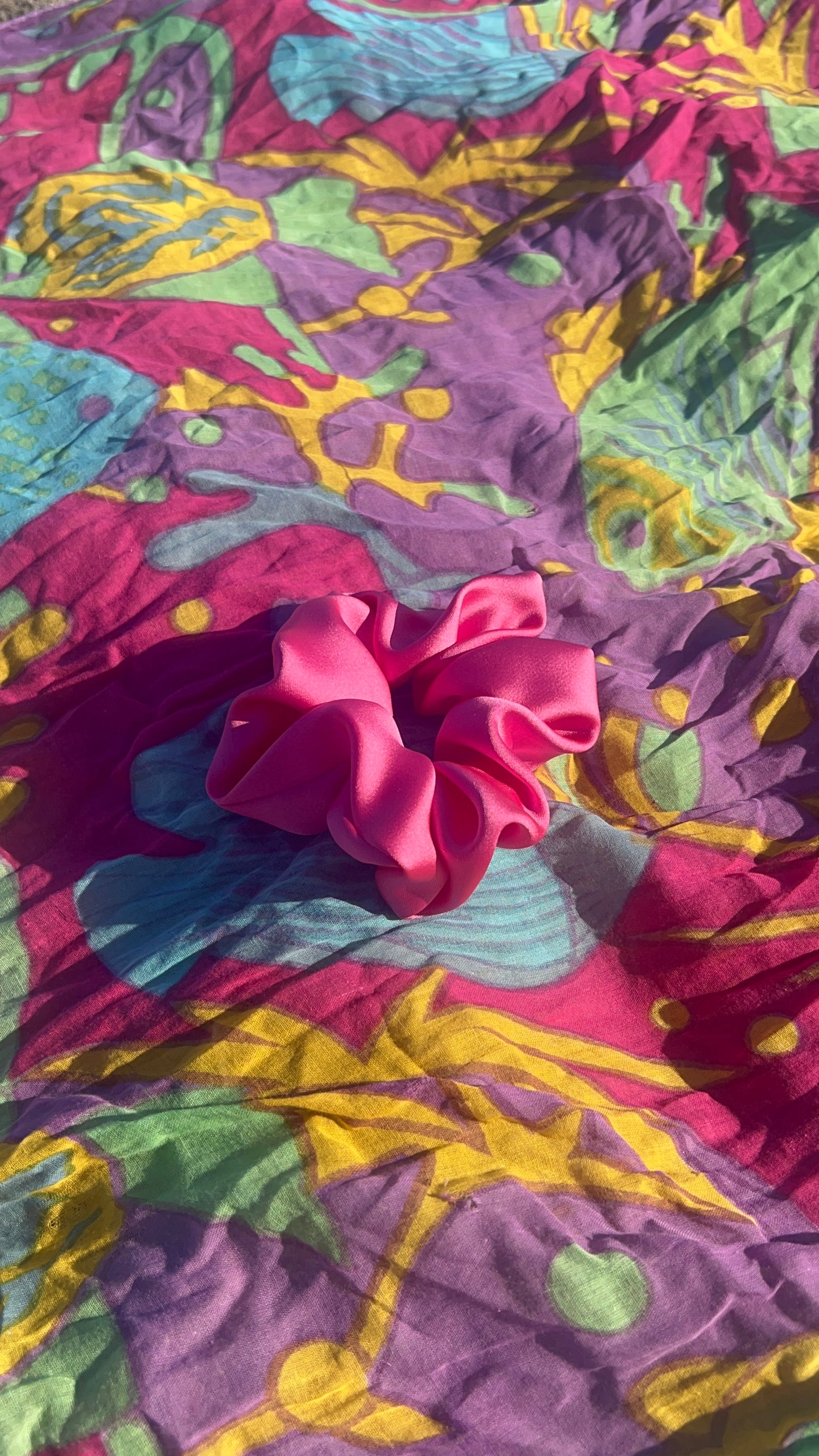 Chouchou Scrunchie en satin Rose 🩷