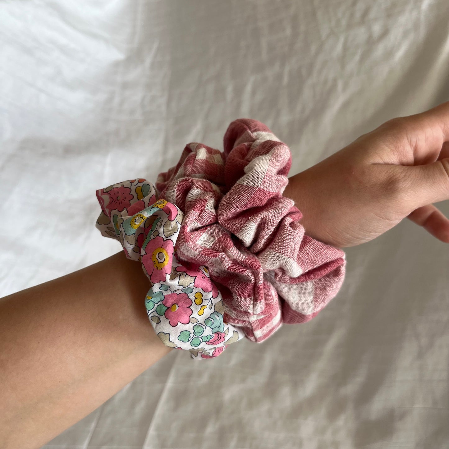 Chouchou Scrunchie en coton Guimauve