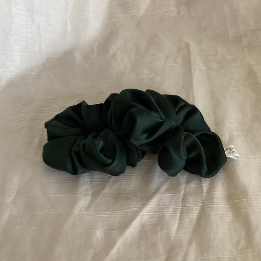 Chouchou Scrunchie en satin Vert