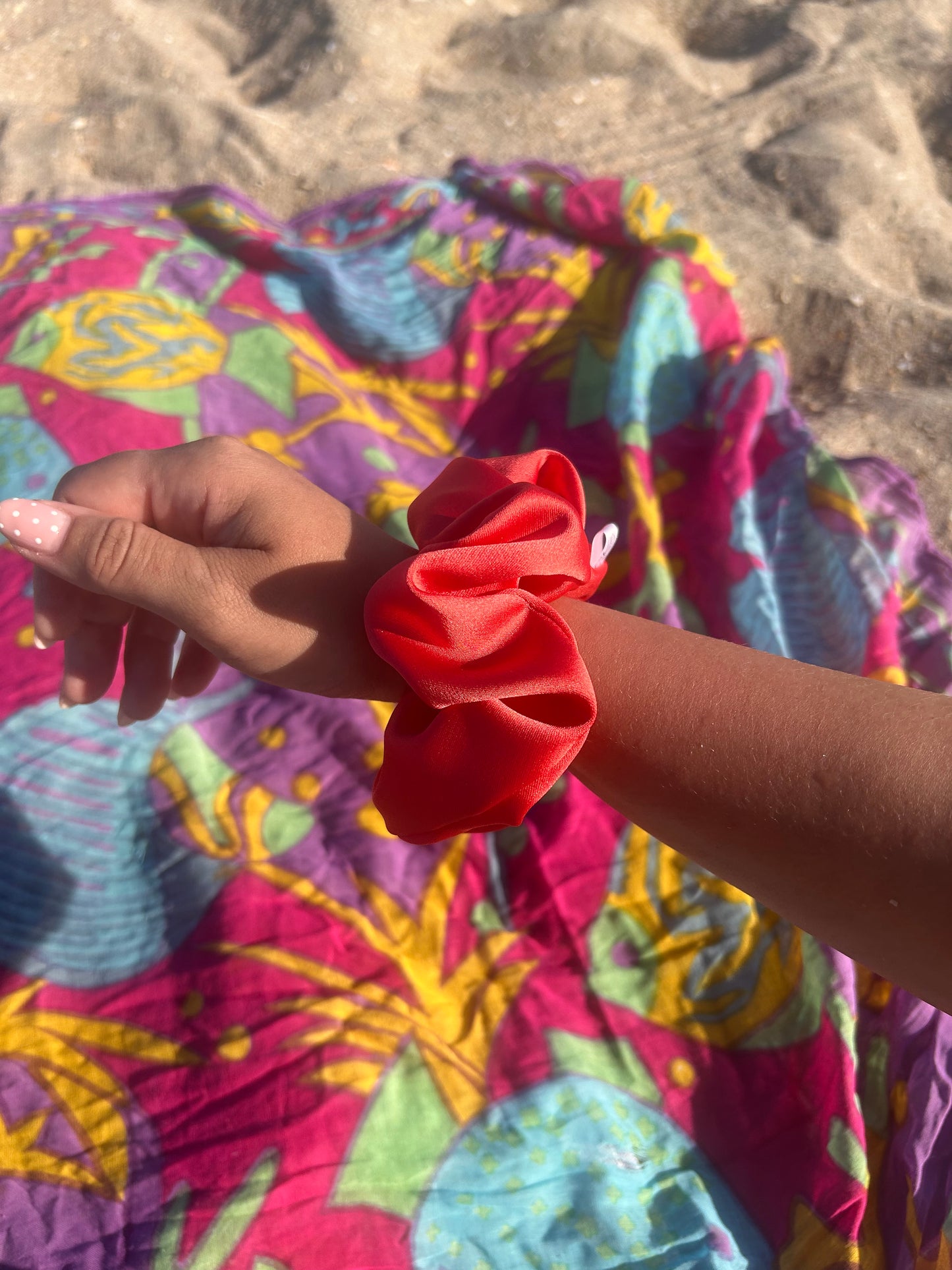 Chouchou Scrunchie en satin Pêche 🍑