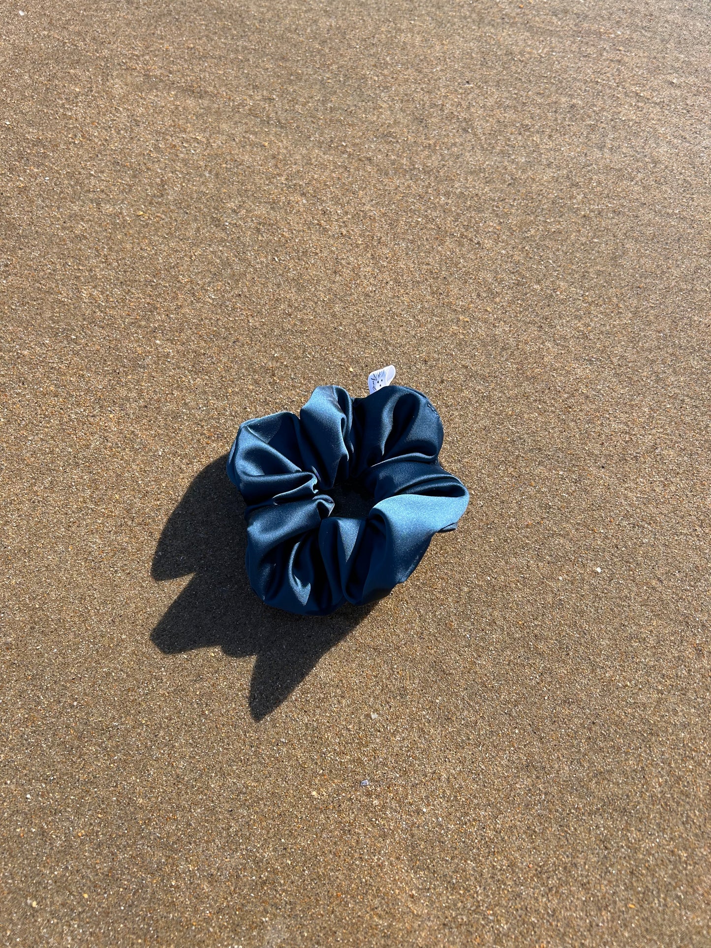 Chouchou Scrunchie en satin Bleu Pétrole 🌊